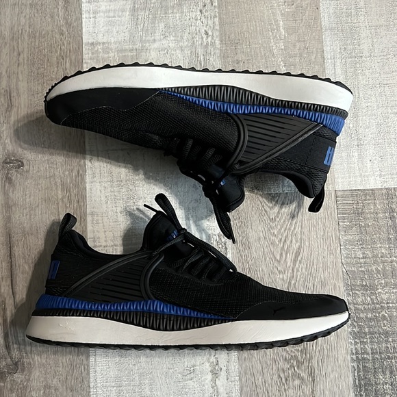 Like New PUMA Pacer Next Cage Sneaker Black Sodalite Blue Logo Men’s Size 7.5 - Picture 3 of 7